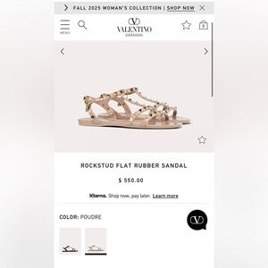 New Valentino Rockstud Flat Rubber Sandal in Poudre